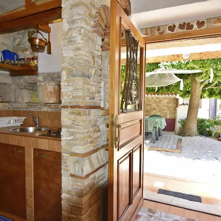 Villa Stone House Only 150m From The Sea