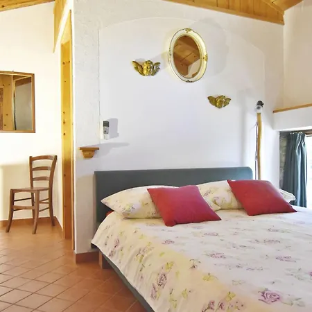 Stone House Only 150m From The Sea Zambratija